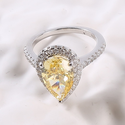 Anneaux argentés Sterling Silver Diamond Ring de la coupe 2.6g 925 en forme de poire rayonnants CZ