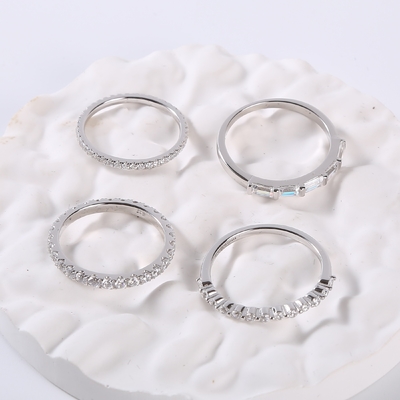 engagement Ring Unisex Silver Wedding Rings de 1.30g 925 CZ pour des couples