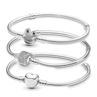 La chaîne mignonne plaquée argentée de bracelet charment le cadeau de bijoux de DIY préparant le rhodium plaqué