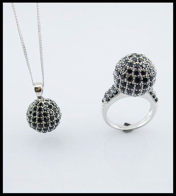 Joaillerie en argent plat 925 au rhodium avec boucle de homard boucles d'oreilles d'angle de qualité AAA Zirconia cubique