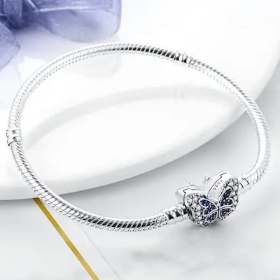 Tout bracelet argenté de la CZ de l'occasion 925 avec la configuration hypoallergénique