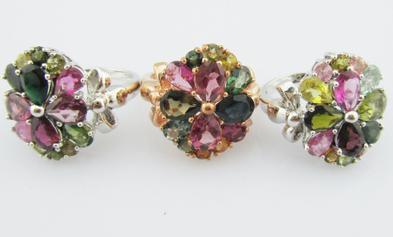 Des anneaux de pierres précieuses ovale de couleur tourmaline en argent 925