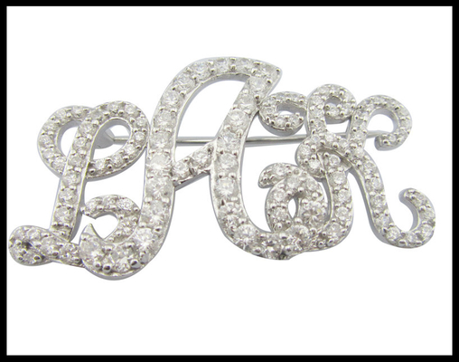 Broche en argent CZ 925 avec gravures complexes Pour les occasions formelles Quelqu'un de spécial Broche en argent sterling