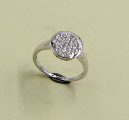 Anneaux ronds de zirconium cubique de qualité AAA en argent sterling 925 argent sterling cz anneaux en argent gravé