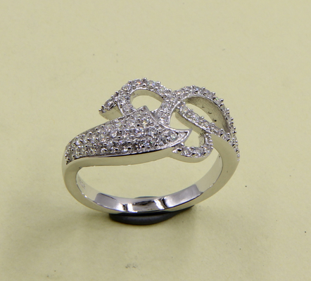 Des anneaux en forme de cœur en argent 925 Une touche de brillance Anneaux d'amour en argent argent