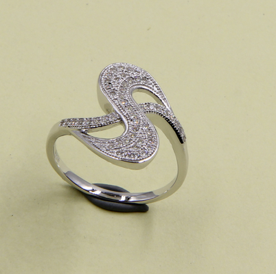 Swirl 925 Argent Sterling Ronde CZ Anneaux de fiançailles avec pavé Argent Sterling Anneaux de mode Anneaux d'argent pour hommes 925