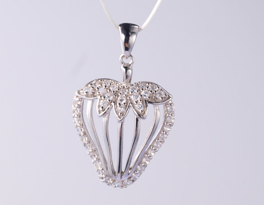 Pendentif de croix en or géométrique 18K avec pierres de zircon 1.25mm/1.5mm