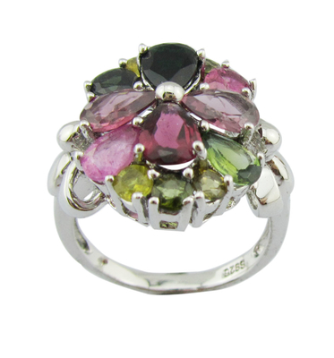 Des anneaux de pierres précieuses ovale de couleur tourmaline en argent 925