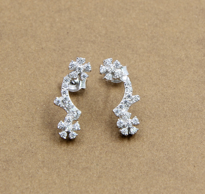 925 Argent sterling Cube Zirconia Boucles d'oreilles Fils Boucle d'oreille Forme de fleur Argent sterling Boucles d'oreilles de fleur CZ Papillon