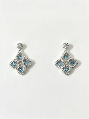 Boucles d'oreilles pointues en forme de trèfle à quatre feuilles en argent 925 CZ Boucles d'oreilles légères en argent sterling aigue-marine + zircone cubique blanche conçues pour un port confortable et une brillance durable